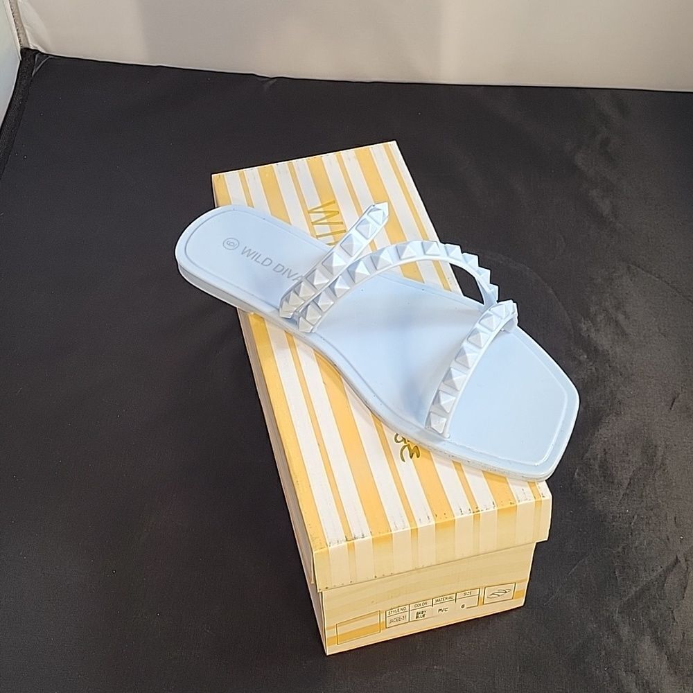 BRAND NEW WILD DIVA JELLY TRIPLE STRAP STUDDED SLIP-ON WOMEN"S SANDAL - Picture 12 of 16